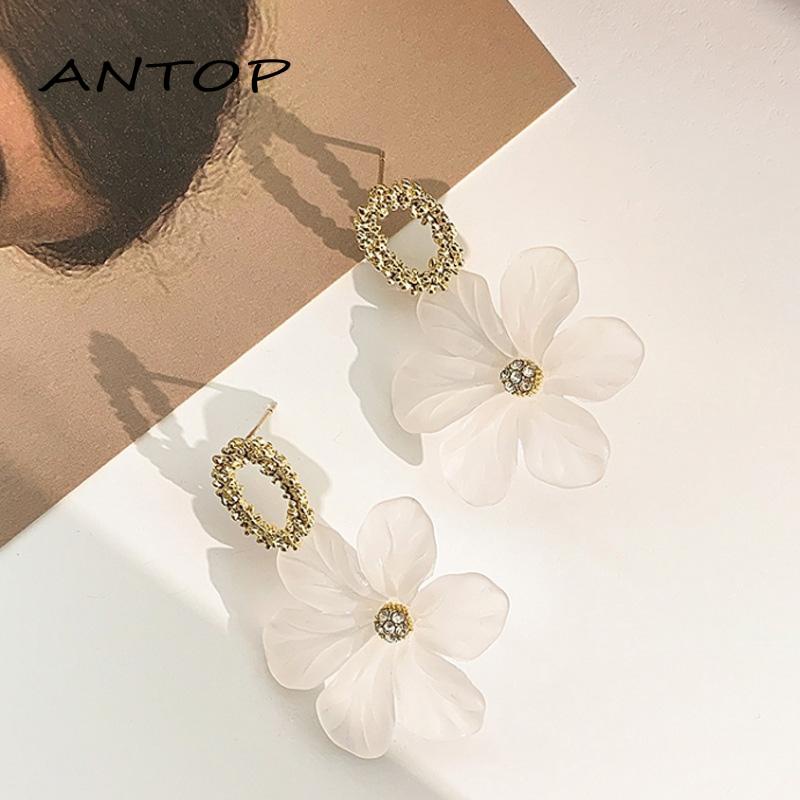 Anting Tusuk Bentuk Bunga Bahan S925 Silver Untuk Wanita