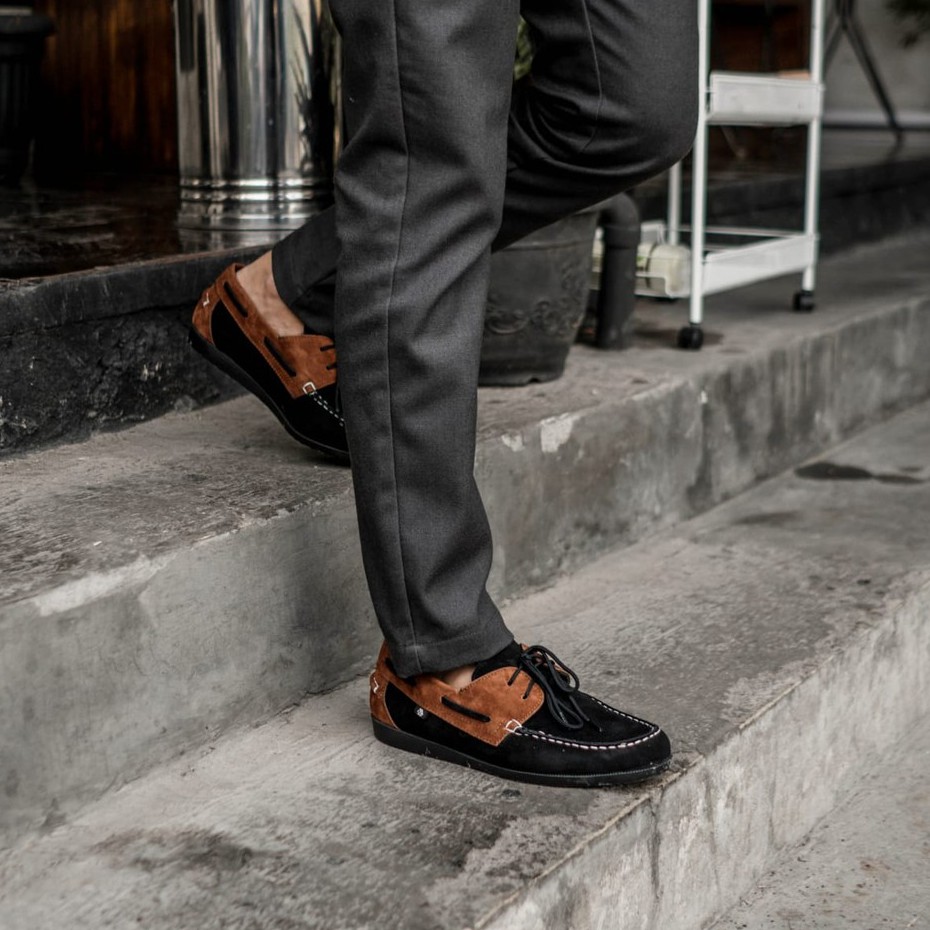 [BAYAR DI TEMAPAT]Sepatu Kasual Slip On Pria Brand Original Casual Murah Cowok Footwear