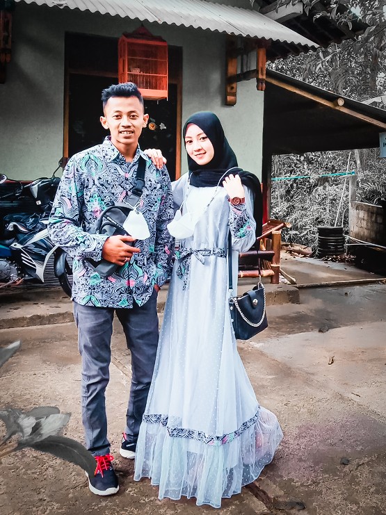 Maura Couple - Sania Ruffle Batik Couple Ori Ndoro Jowi Garansi Termurah Shopee - Batik Modern Solo