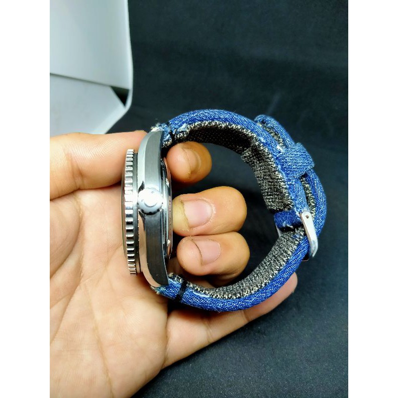 jam tangan omega planet ocean