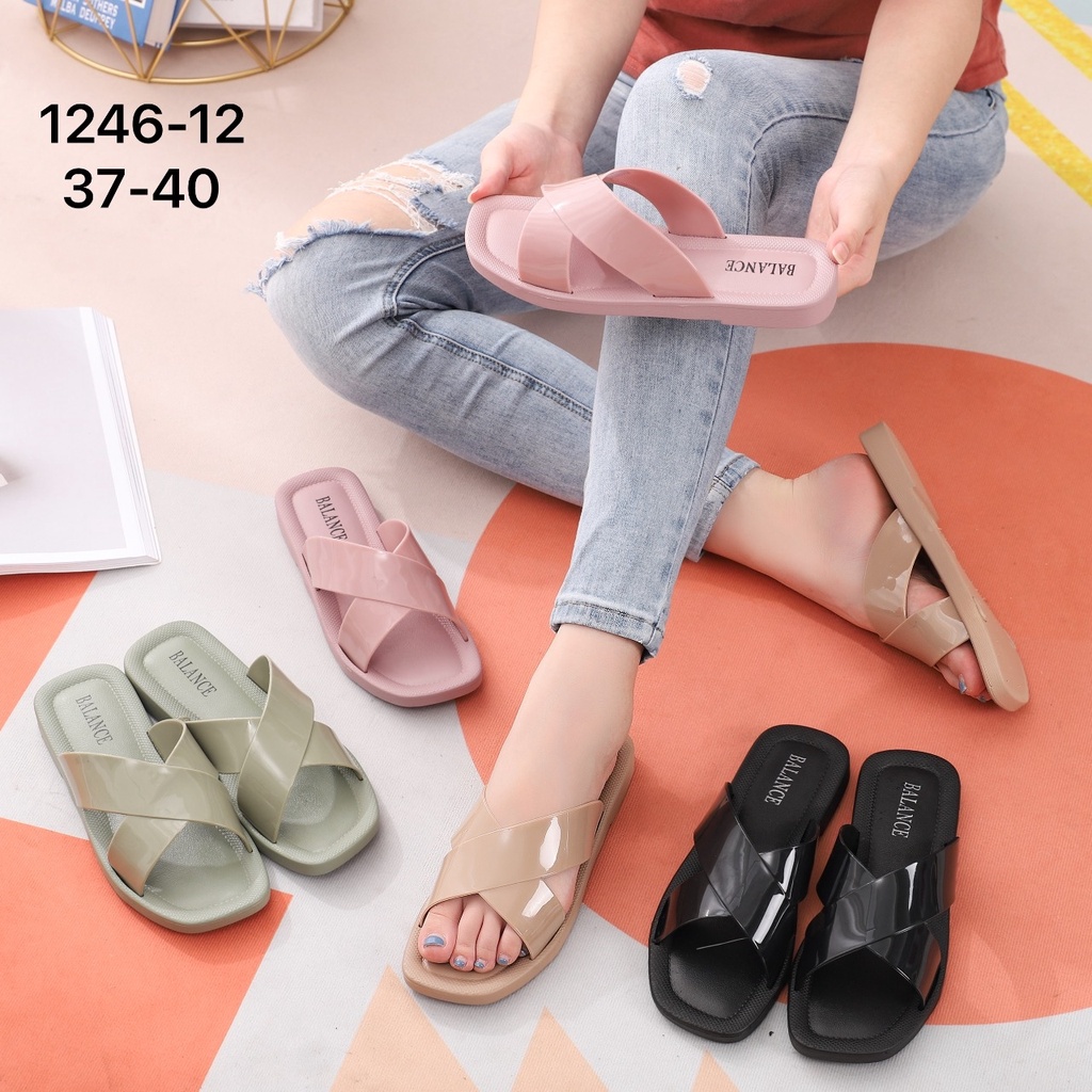 Sandal Selop Wanita Karet Import BALANCE Motif Silang/ 1246-12