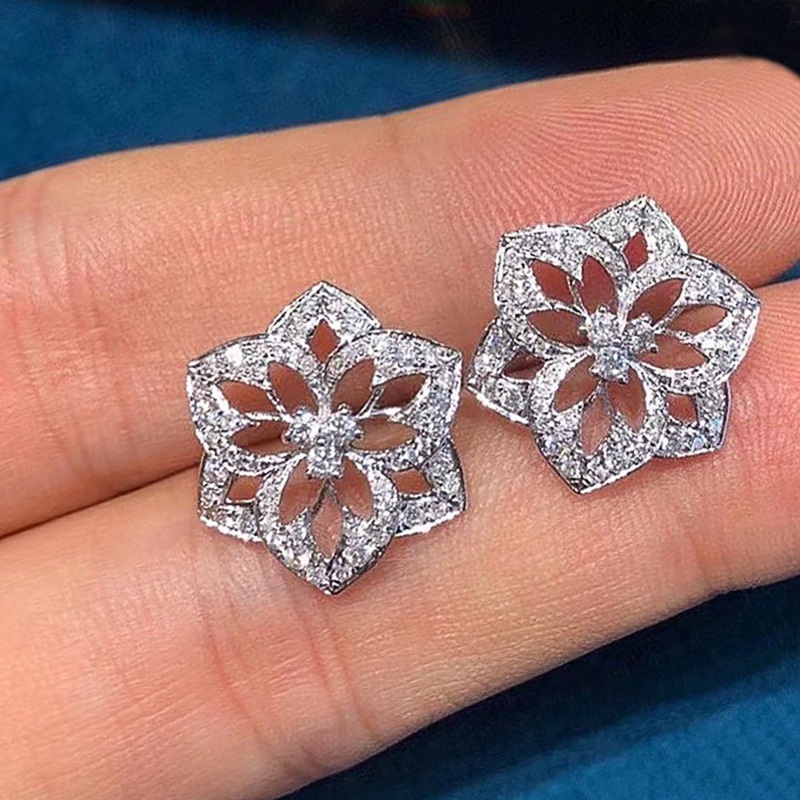 Anting Stud 925 Sterling Silver Desain Bunga Lab Aksen Berlian Untuk Wanita