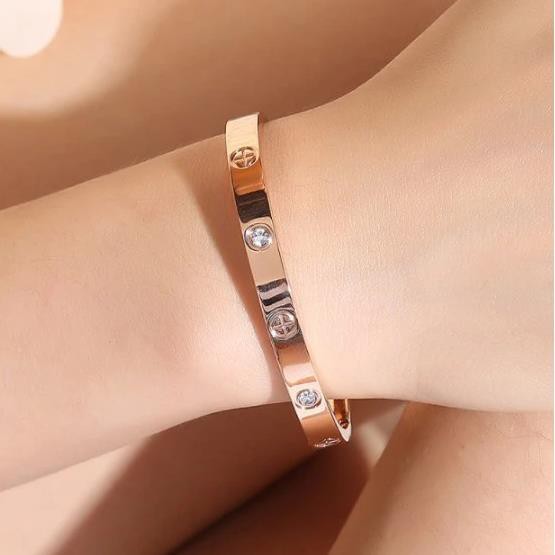 Gelang Tangan Wanita Titanium Energi Magnetik Om Mani Padme Hum