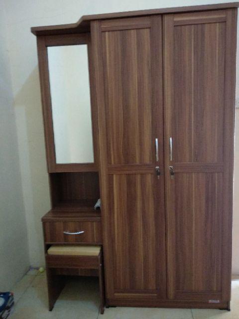Lemari Pakaian 2 Pintu + Meja Rias Lpmr 8223