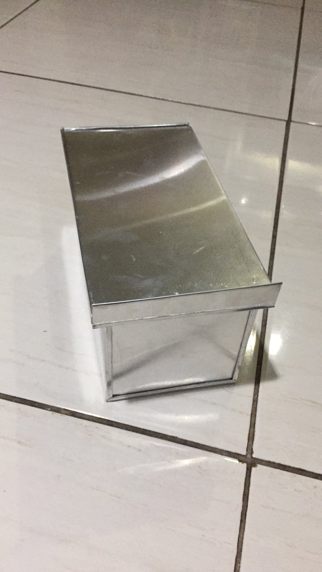 Loyang Roti Tawar Bertutup