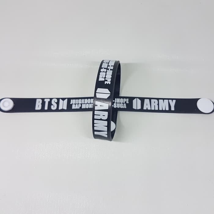 gelang kpop exo bts wanna one blackpink ikon bigbang twice monsta x straykids wristband kpop