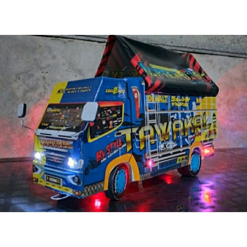 Miniatur Truk Oleng Murah Bisa belok dan jalan Suspensi Aktif Ukuran P. 30cm