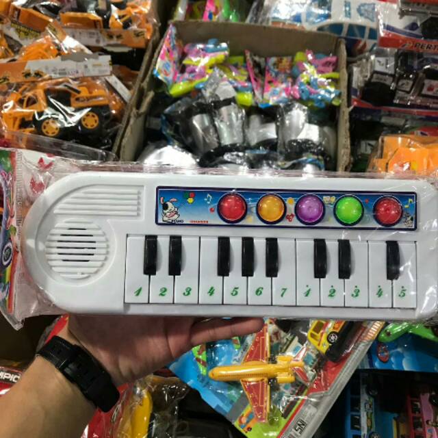 PIANO KECIL BATRE