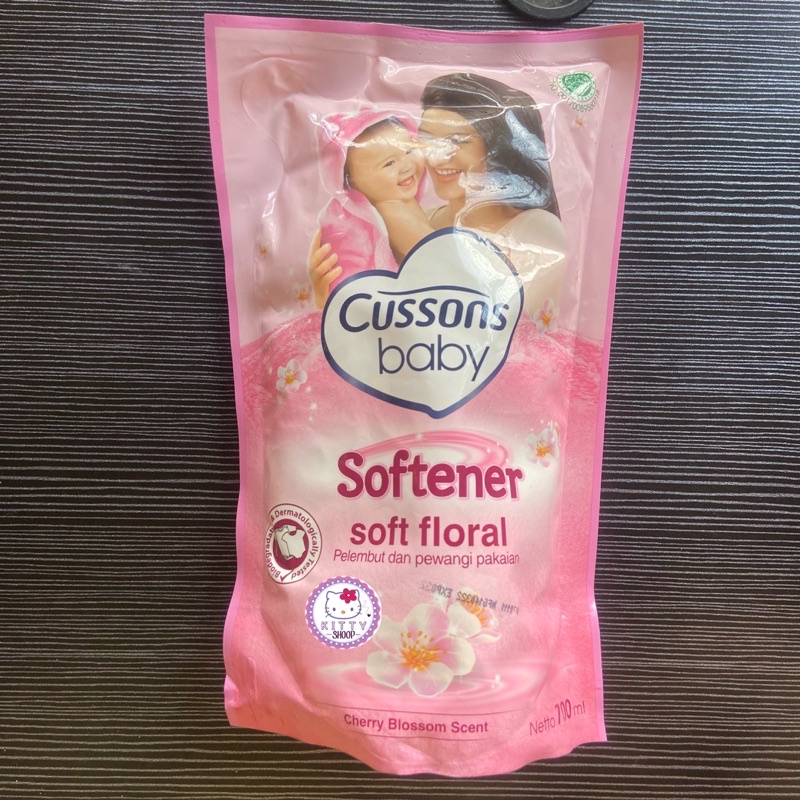 Cussons Baby Softener 700ml REFILL / Cusson Pelembut Pewangi Pakaian Bayi 700 ml Mild Gentle / Soft Floral / Sweet Dreams