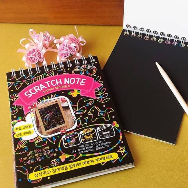 

RAINBOW Scratch Note / Memo Kecil Hitam 14x10 cm Wooden Stick