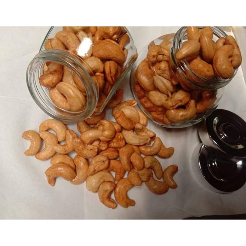 

kacang mede