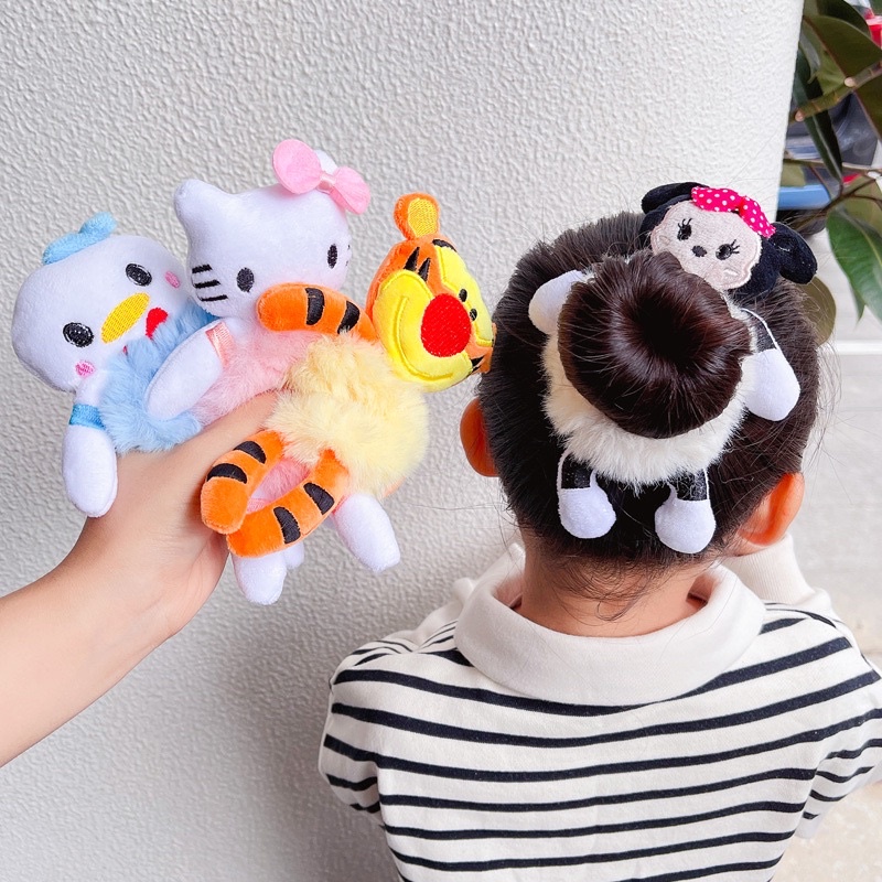 IKAT RAMBUT BEAR RABBIT SCRUNCHY / IKAT RAMBUT KOREA ANAK KECIL BONEKA BERUANG KELINCI / SCRUNCHIEKARET RAMBUT/KUNCIR BULU BONEKA HELLO KITTY KAKI TANGAN IKAT RAMBUT DONAT