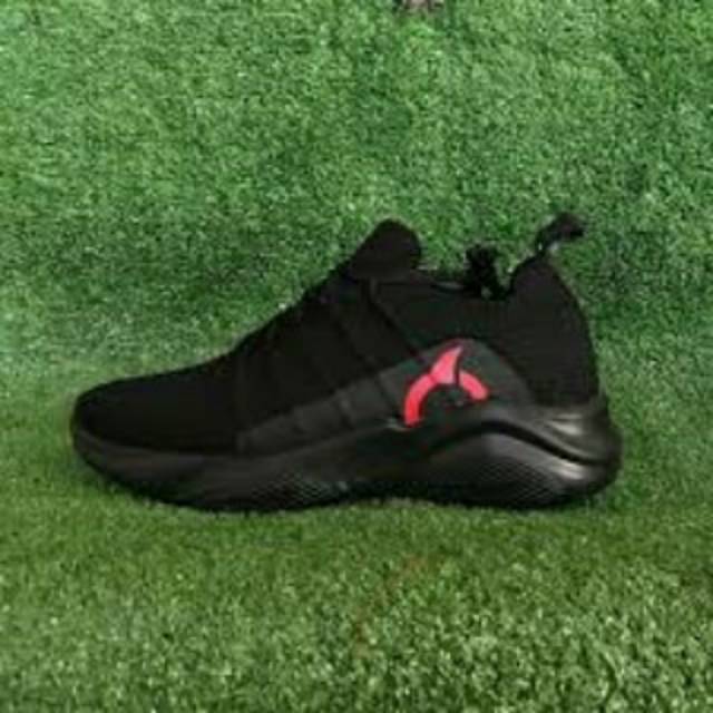Sepatu Running Ortuseight Invaders 