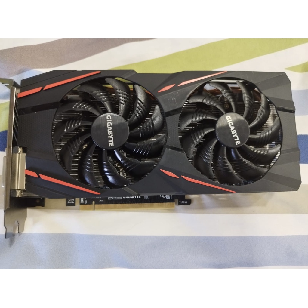 GIGABYTE RX 580 8GB 256 BIT LIKE NEW