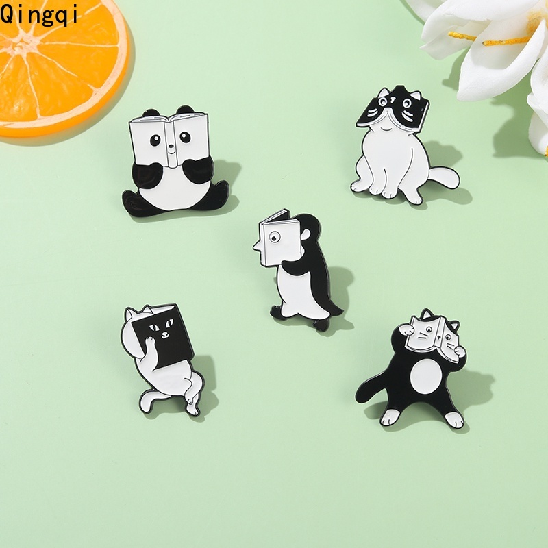 Bros Pin Enamel Bentuk Kartun Hewan Panda Kucing Penguin Untuk Hadiah Teman