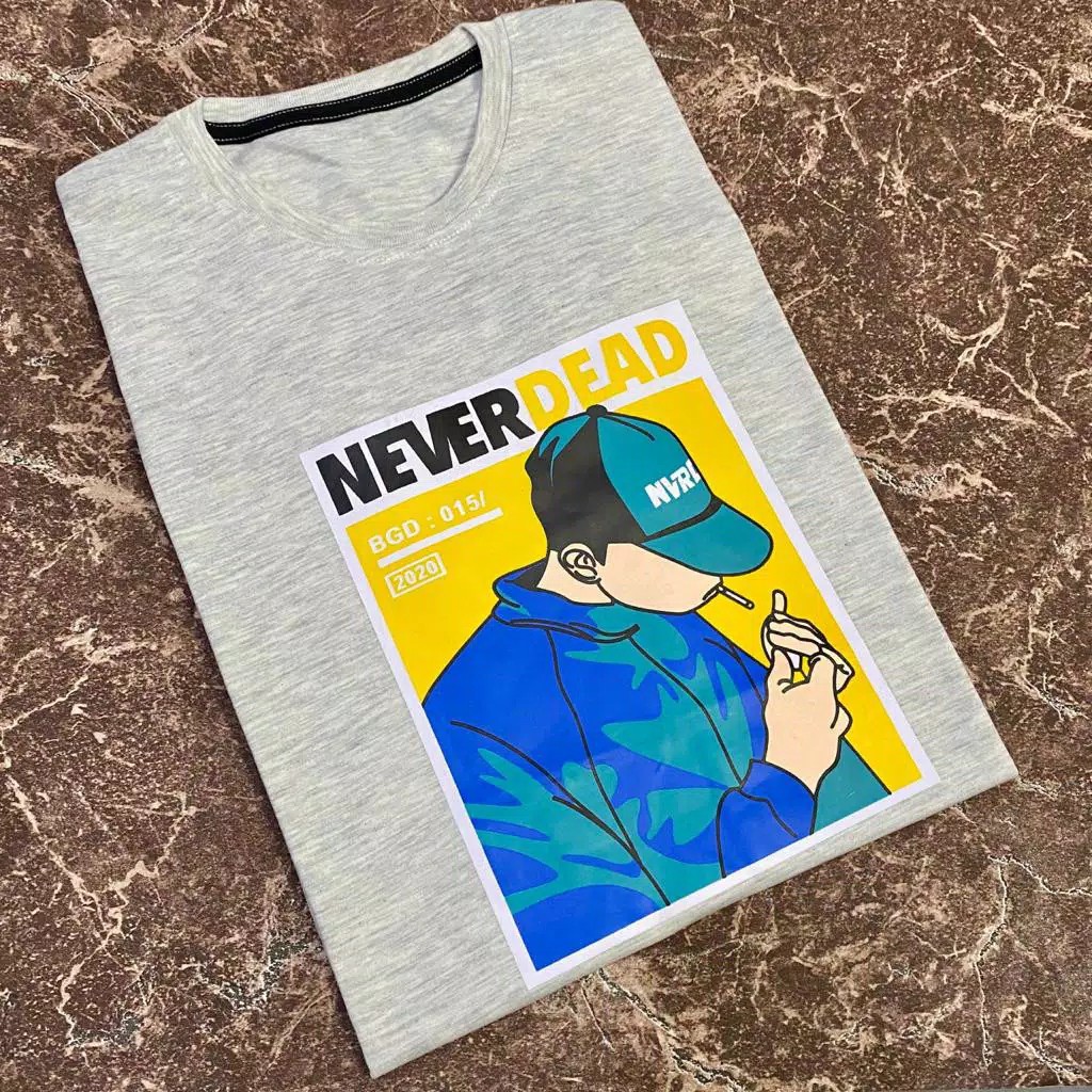 Kaos Pria Atasan Distro T-Shirt Kaos Never Dead Topi Abu