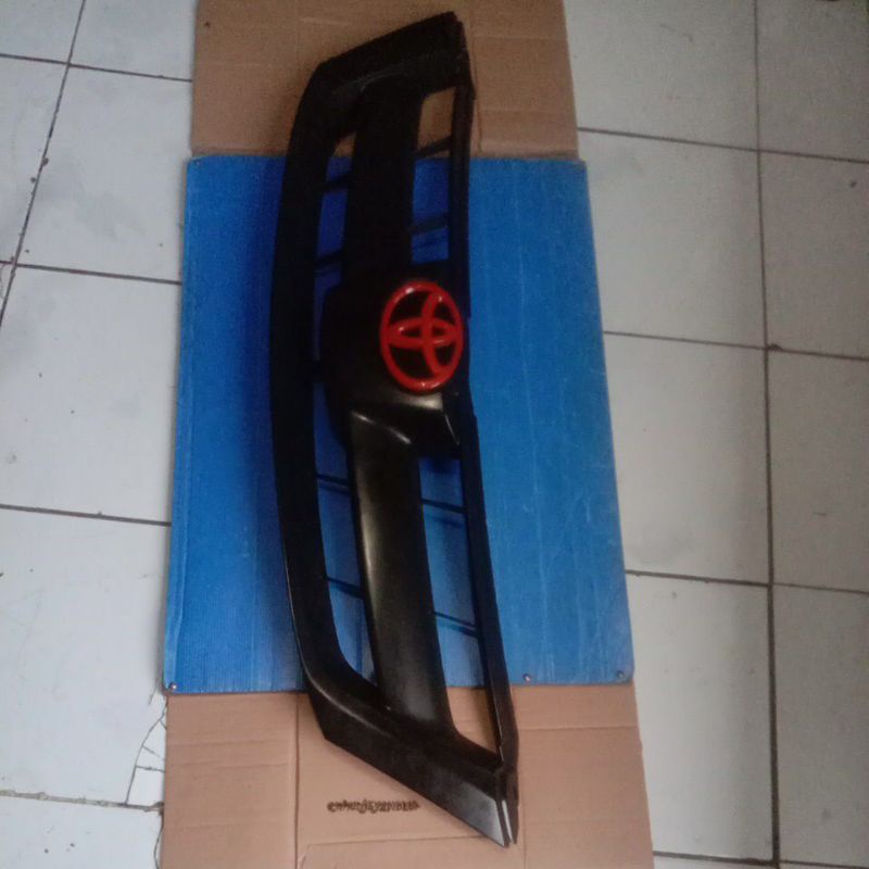 grill depan innova th 2004-2007 original