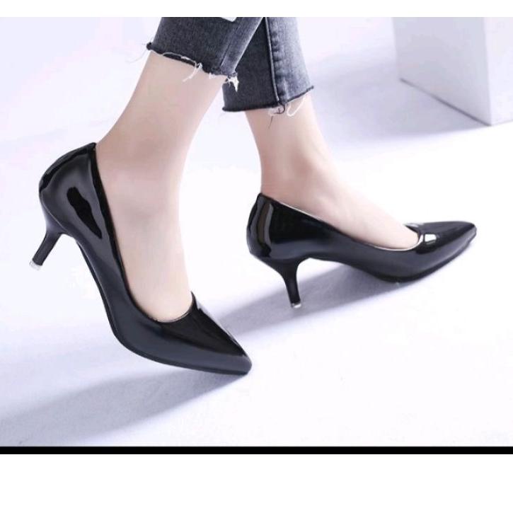 Modern.. sepatu wanita pantopel hitam 7cm sepatu pantopl berkualitas helss