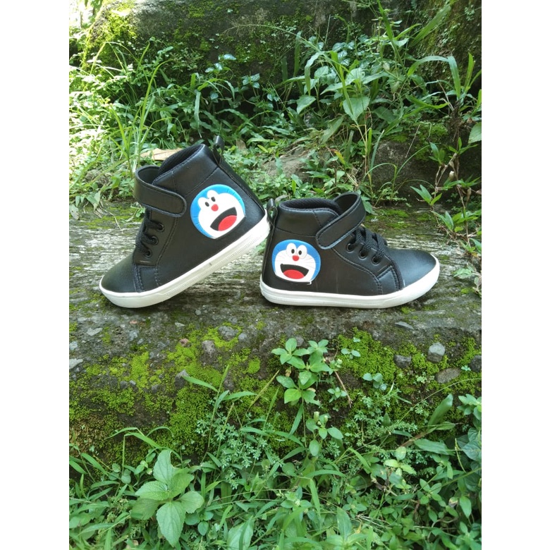 Alas cokoer -Sepatu sneaker anak perempuan/Sepatu boots Doraemon terbaru