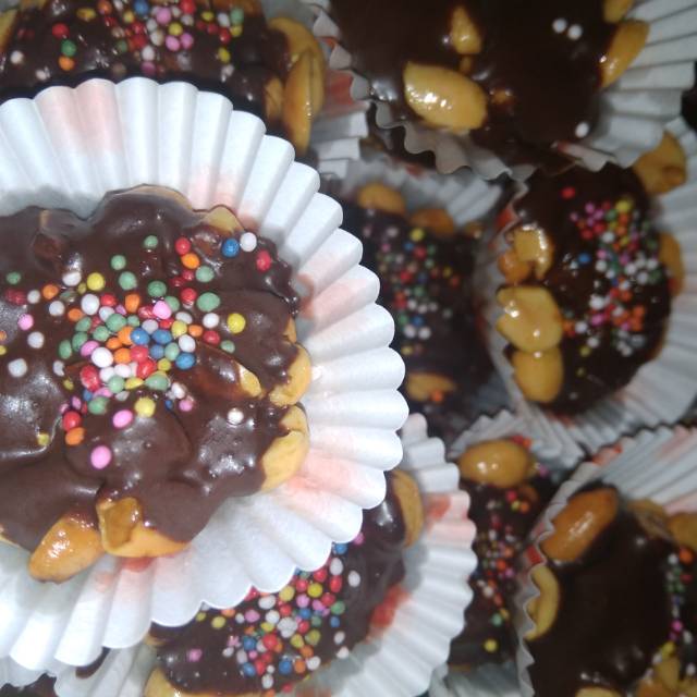 

Kacang Coklat