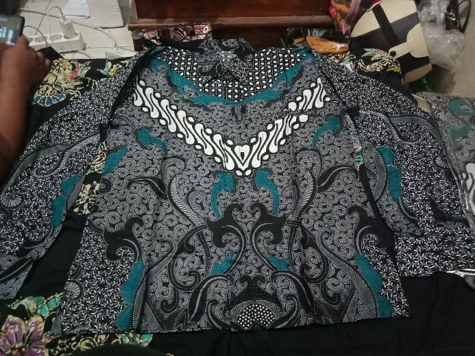 Batik Couple Keluarga Sania Ruffle Ori Ndoro Jowi Dnt Dimensi Abu