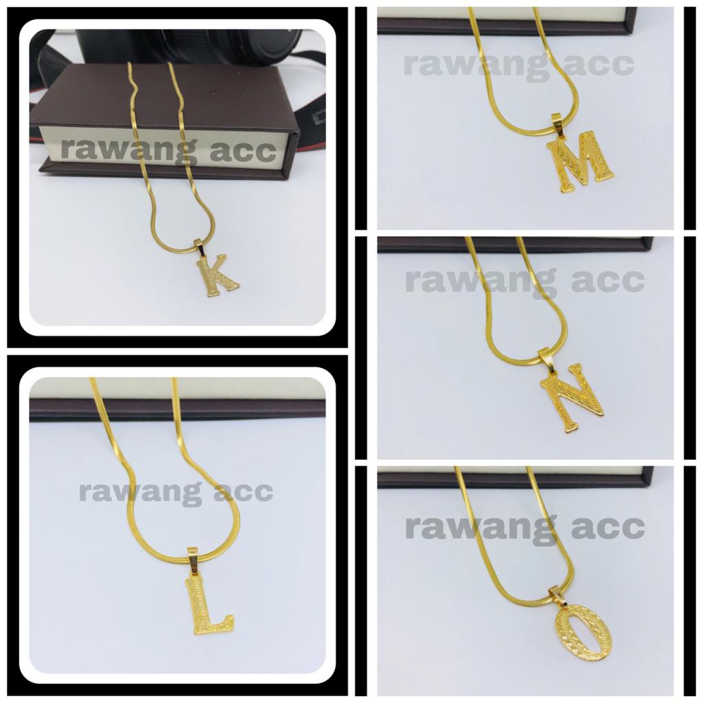 Kalung Titanium Gold Belut Fashion Wanita Liontin Abjad Huruf A - Z  Panjang 45 cm Anti Karat