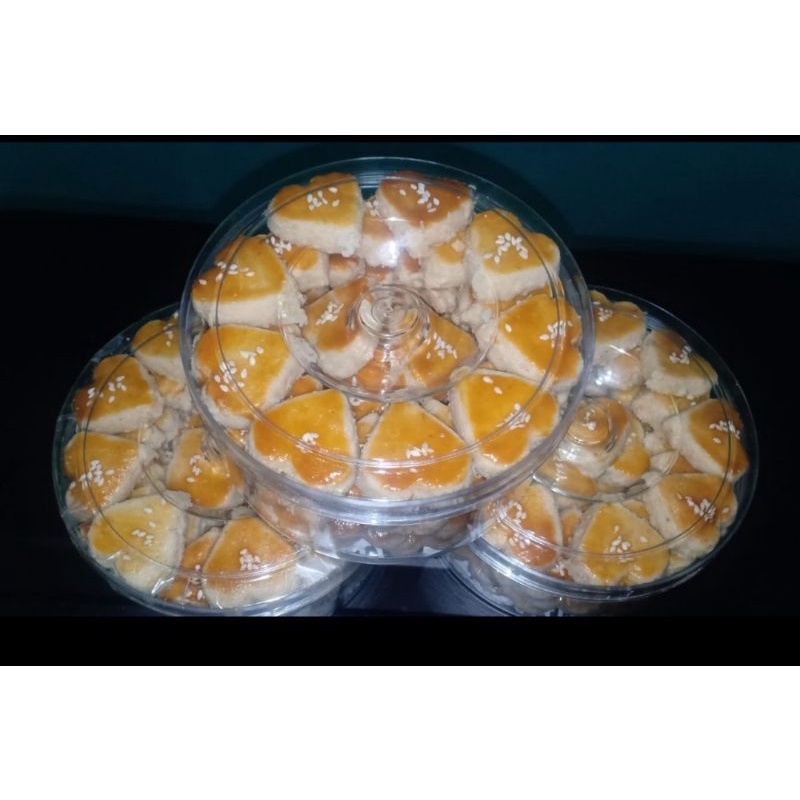 

Kue Kacang Isi 45 - 55 pcs.