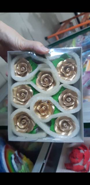 

Gumpaste Bunga Mawar isi 8 pcs