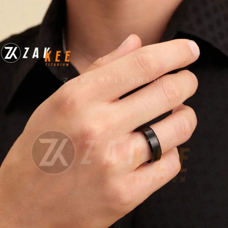 Cincin Pria Wanita Titanium Hitam Black Polos Keren Original Anti Karat