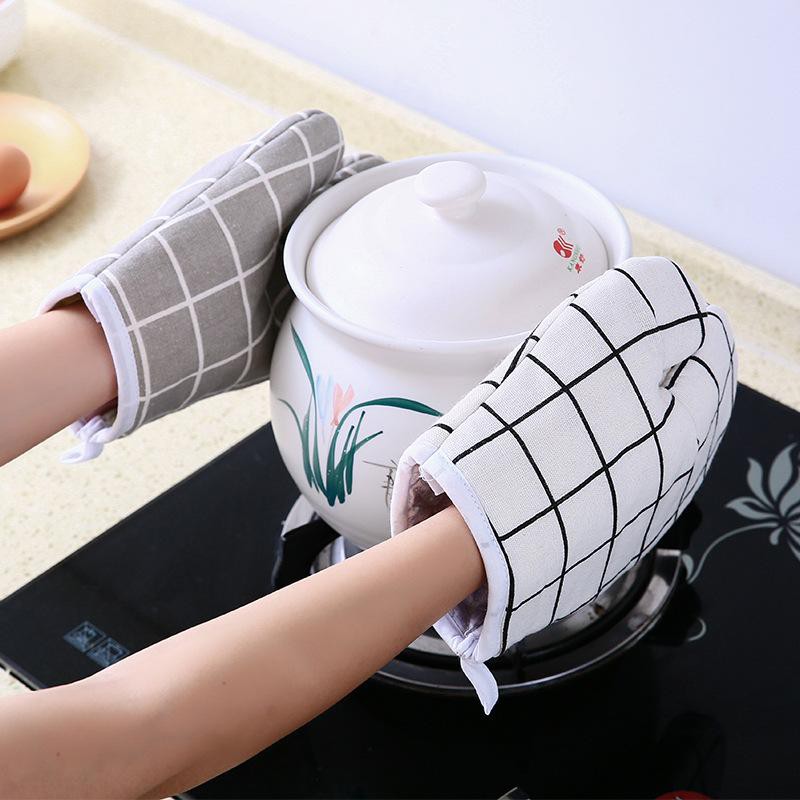 (BOW) Pelindung Tangan Extra Tebal Anti Panas Sarung Tangan Oven 2(68)