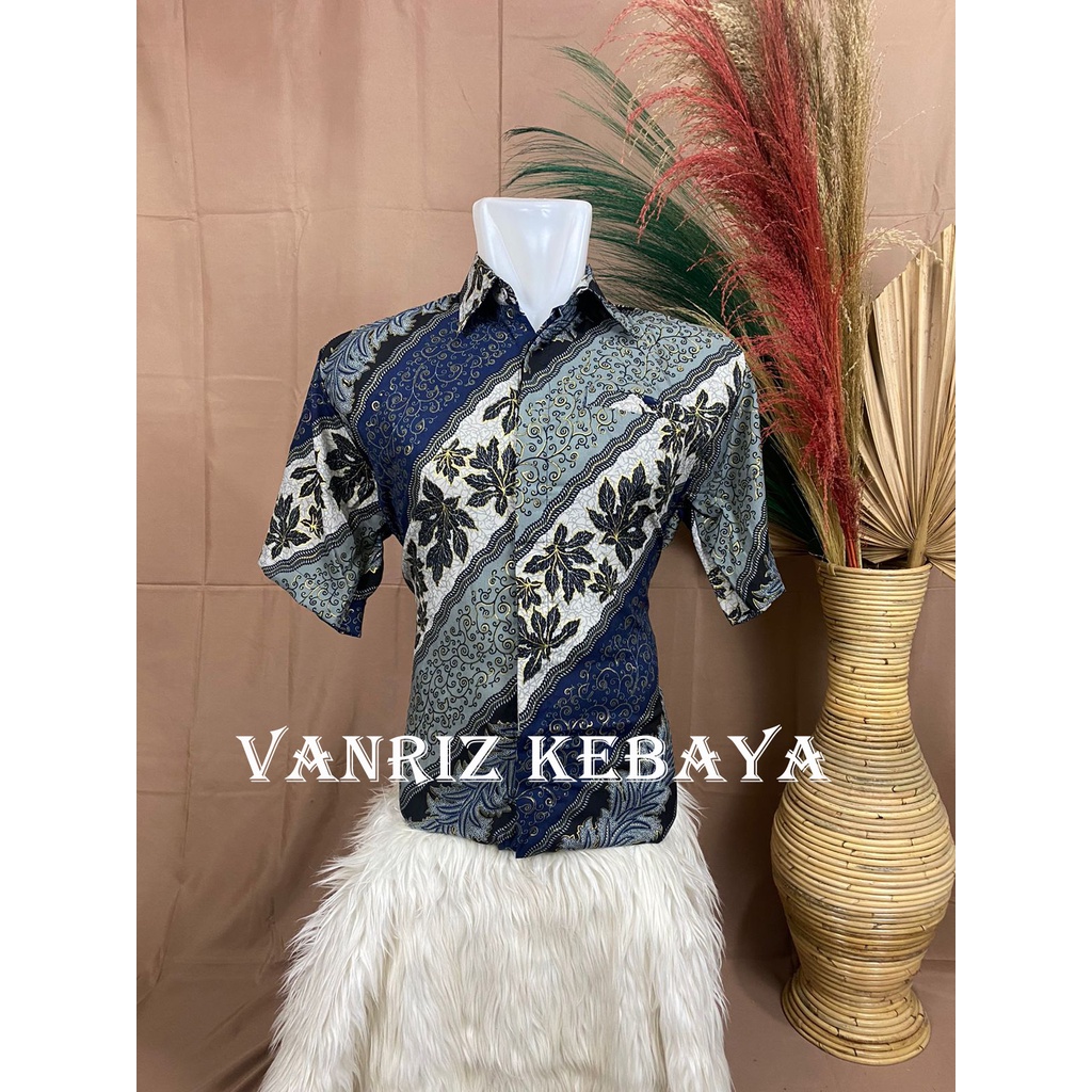 KEMEJA PENDEK BATIK / KEMEJA BATIK KEBAYA / KEMEJA BATIK LENGAN PENDEK / BATIK PRIA LENGAN PENDEK / BATIK PRIA / BATIK LENGAN PENDEK / BATIK COWOK TERBARU