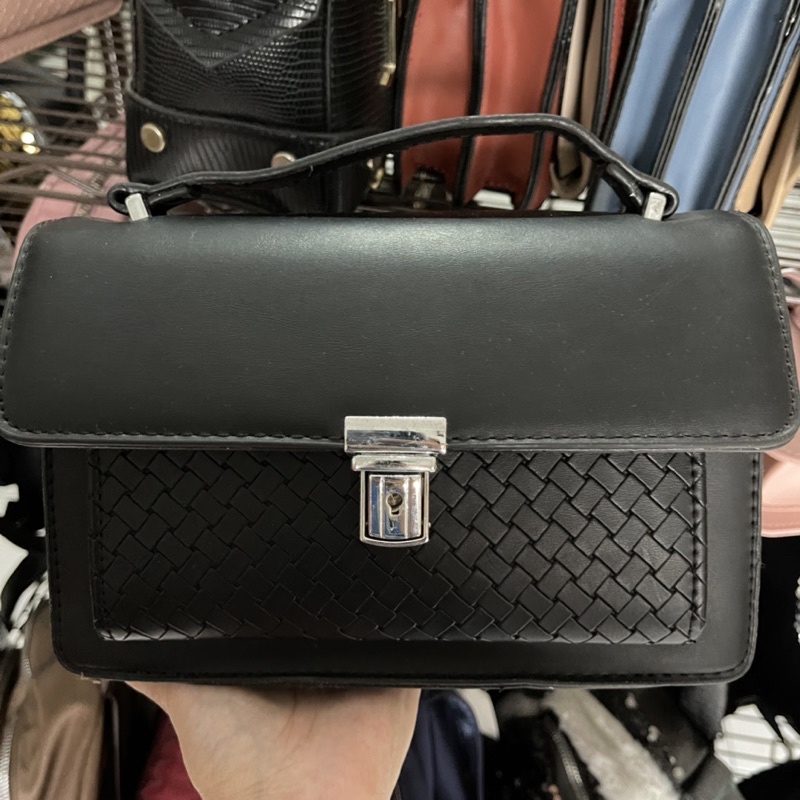 Tas Wanita Selempang Slingbag Hand bag Tenteng Pesta Kasual Jalan Sintetis Import Tanggulangin