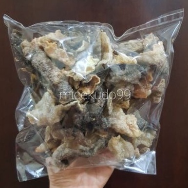 

KERUPUK KULIT IKAN SALMON PREMIUM RAMBAK KRUPUK SNACK CAMILAN CHIPS BALI