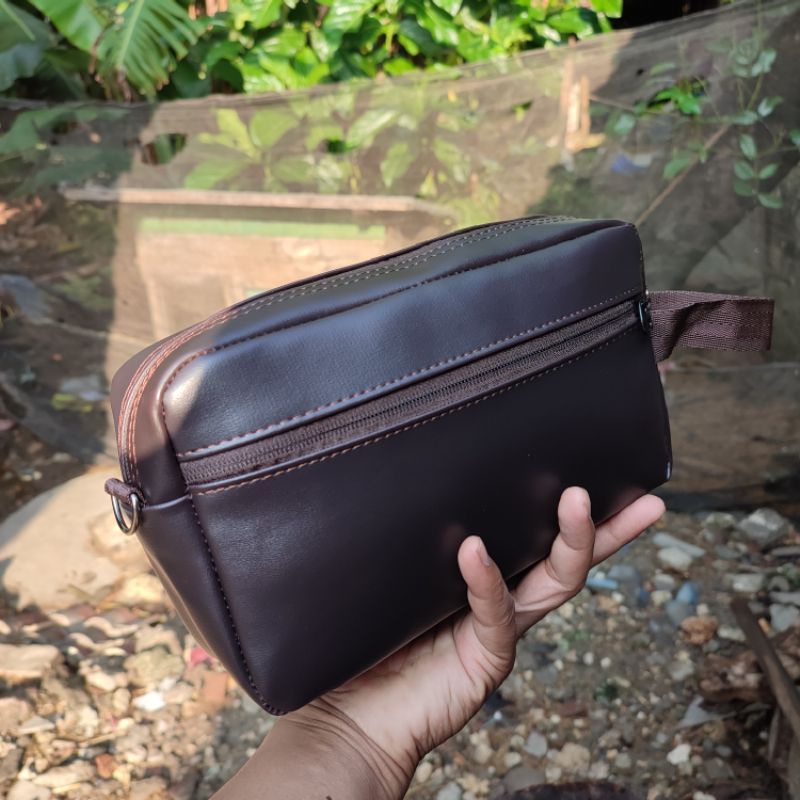 Hand Bag Pria Original DM30 | Dompet Tangan Kulit Sintetis Spesial Coklat | Coluth Best Model 2023