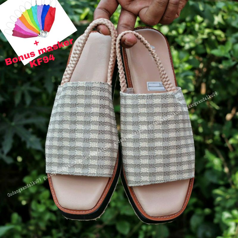 PROMO 12.12 BIGSALE SANDAL FLIP FLOP WANITA BONUS MASKER KF94 SLOP MOTIF KOTAK-NG05 SANDAL KOREA KEKINIAN DV137