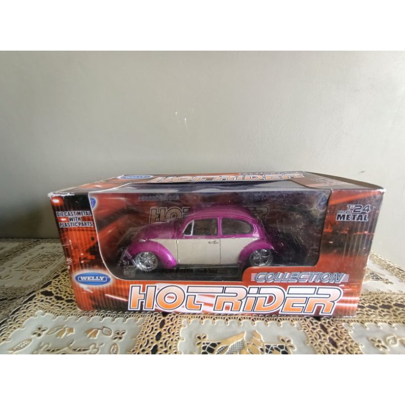 die cast Welly 1 : 24 Volkswagen Beetle (hard-Top)