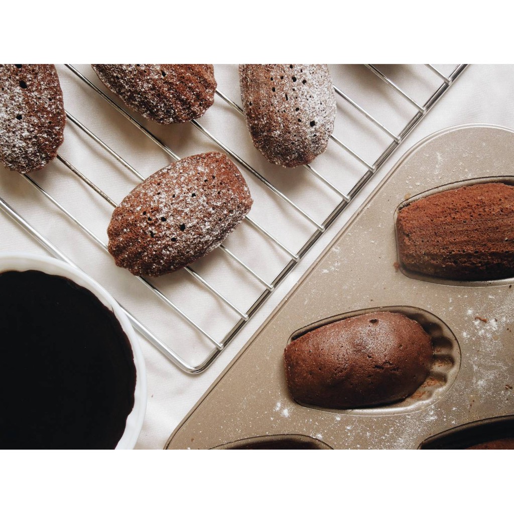 

Madeleine Chocolate Cake