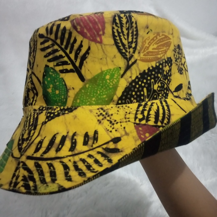 Dresh Erma Bucket hat batik