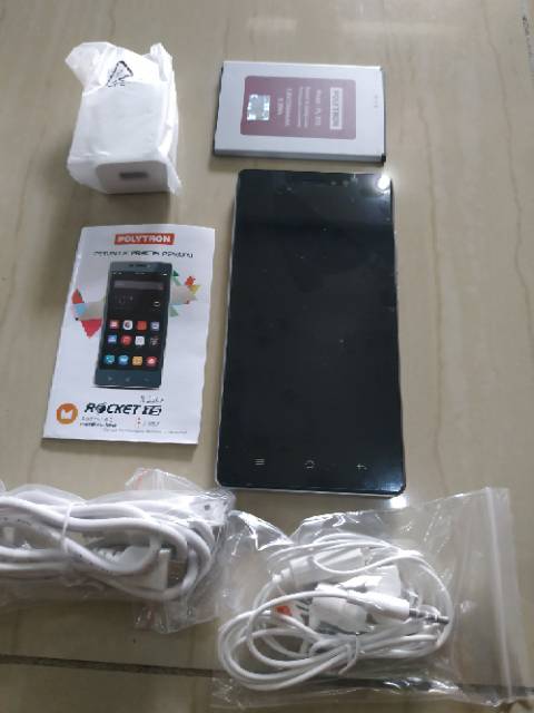 Android murah Polytron R2508 berminus