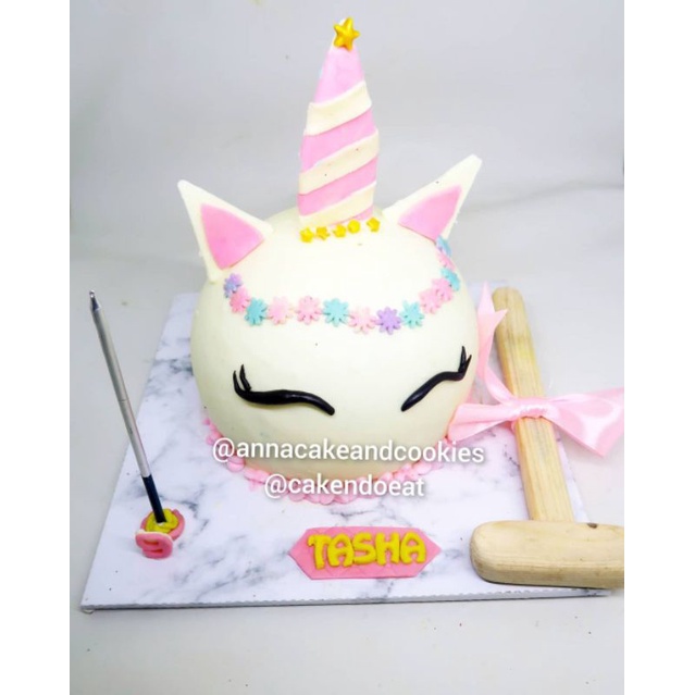 

pinata coklat karakter