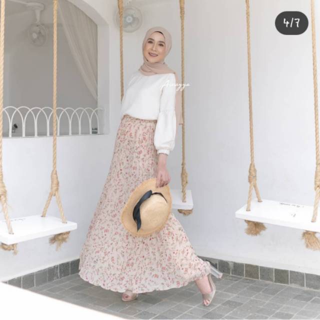 (Booked) aiko blouse M + skirt nude by ainayya.id