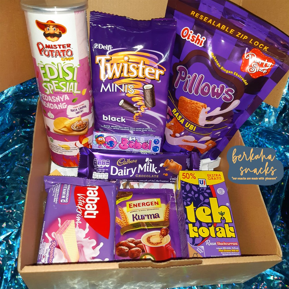 

Snack Box Large Kado Hadiah Anniversary Valentine Sidang Wisuda Lebaran Idul Fitri Ulang Tahun Free Gift Card