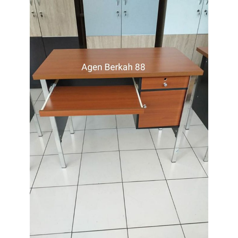 Meja Komputer Kaki Besi MC 551 MKB Stainless Chrome Papan Tebal