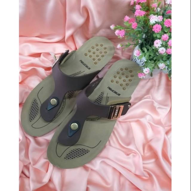 Sandal Neucleus Kayla 01