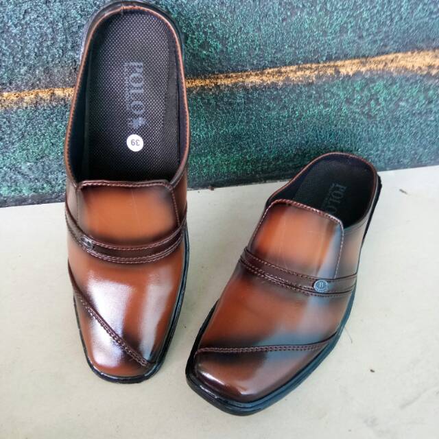 Sepatu sandal selop