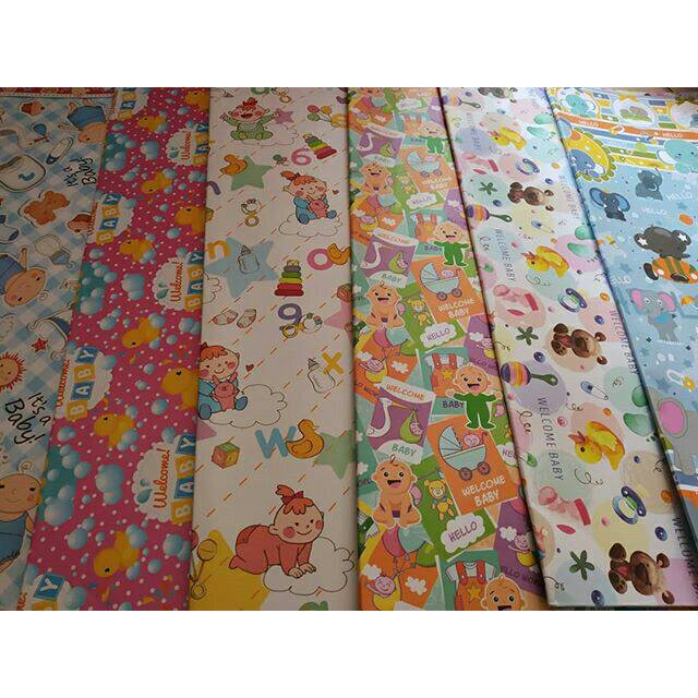 

Motif baby (kertas kado) random