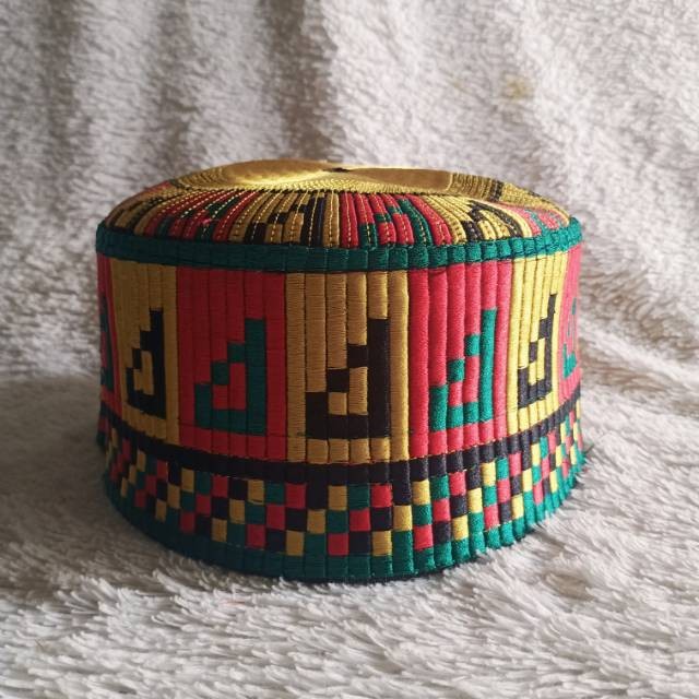 Kupiah Meukeutop / Peci Teuku Umar / Fashion Kerajaan Aceh