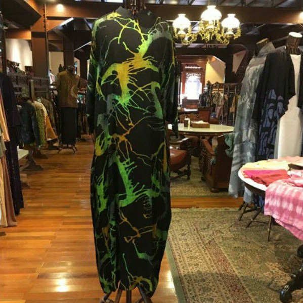 Azzahra Kaftan Viscos by Dian Pelangi TERBARU Busana Muslim Gaun Pesta Batik Batik Casual Formal