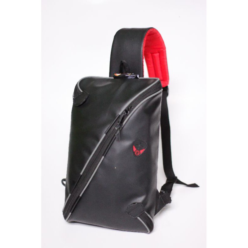 Tas selempang tas punggung pria waterproof