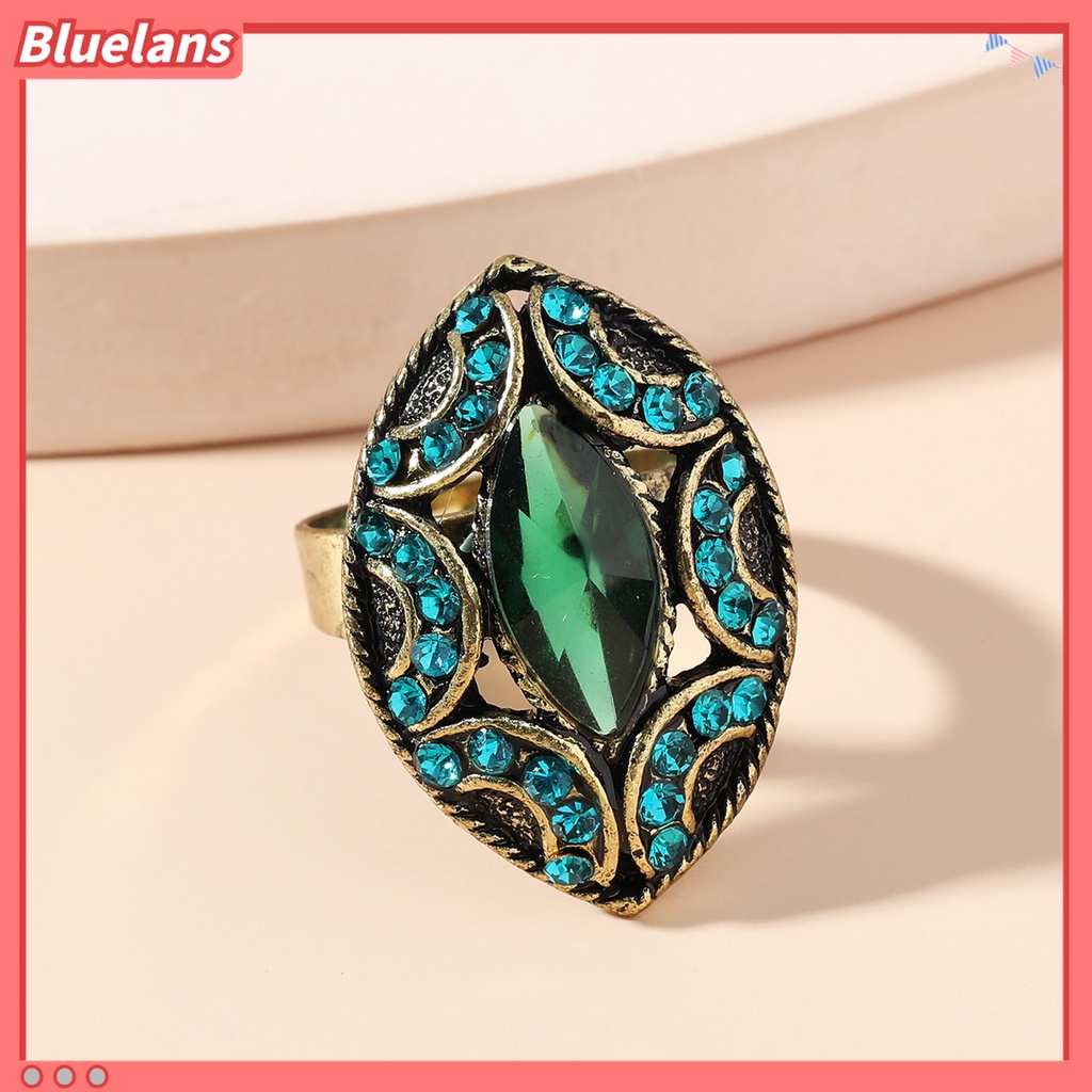 Cincin Berlian Imitasi Bentuk Oval Bahan Alloy Untuk Wanita